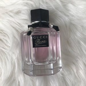 Gucci flora Gorgeous Gardenia. 1.6oz